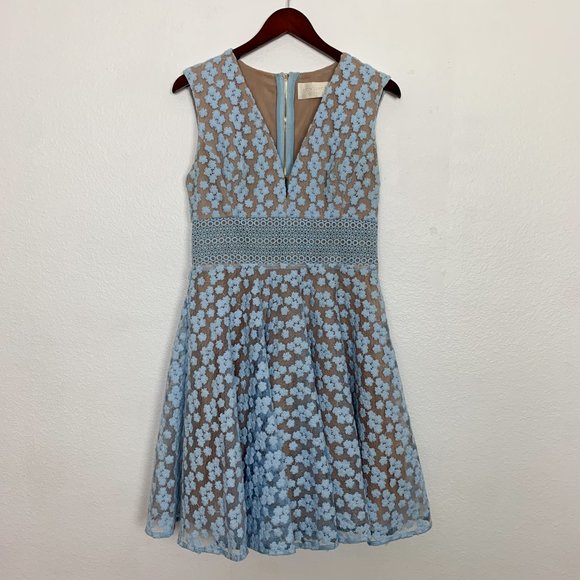 Bronx And Banco Blue Amsonia Lace Dress Size Medium - Picture 4 of 14